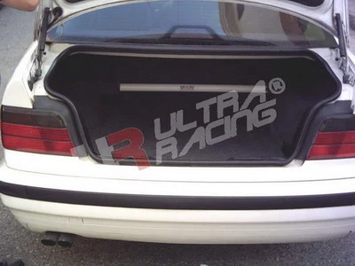 Rozpórka tylna górna (Rear Upper Strut Bar) Ultra Racing BMW 3-Series E36 91-98