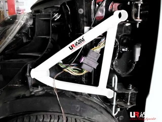 Rozpórka przedniego kielicha (Fender Brackets) Ultra Racing Smart Fortwo 451 07+