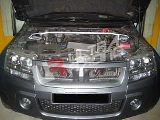 Rozpórka przednia (Front Upper Strut Bar)Ultra Racing Suzuki Grand Vitara
