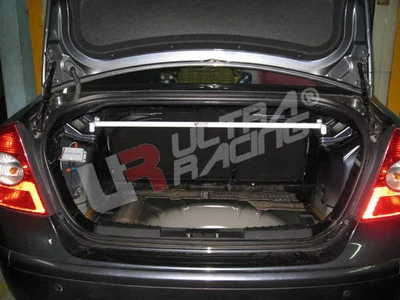 Rozpórka tylna górna (Rear Upper Strut Bar) Adj. Ultra Racing Ford Focus MK2 1.6