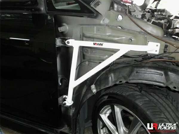 Rozpórka przedniego kielicha (Fender Brackets) (816P) Ultra Racing Toyota Wish (AE10) 1.8/2.0 2WD 03-09