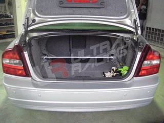 Rozpórka tylna górna (Rear Upper Strut Bar) Ultra Racing Volvo S80