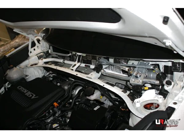 Rozpórka przednia (Front Strut Bar) Ultra Racing Kia Sportage 10+