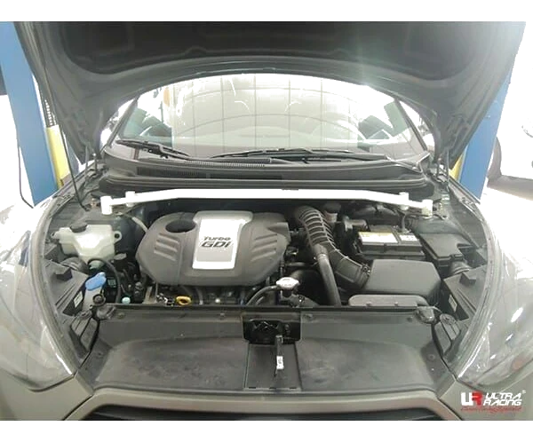 Rozpórka przednia (Front Strut Bar) Ultra Racing Hyundai Veloster 1.6 GDI 11+