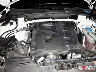 Rozpórka przednia (Front Upper Strut Bar)Ultra Racing Audi A4 (B8) 07+ 2.0T