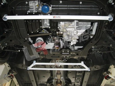 Rozpórka przednia (Front H-Brace) 758 Ultra Racing Kia Forte/Ceed/Koup 06-11