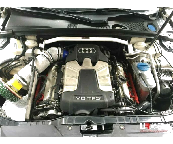 Rozpórka przednia (Front Upper Strut Bar)Ultra Racing Audi S4 B8 3.0 4WD