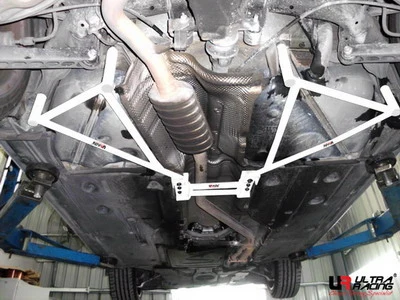 Rozpórka tylna boczna (Rear Side Braces) Ultra Racing for BMW 3-Series E90 05+ 320