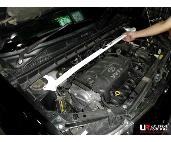Rozpórka przednia (Front Upper Strut Bar)Ultra Racing Toyota  BB 1.5 00+