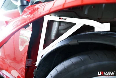 Rozpórka przedniego kielicha (Fender Brackets) Ultra Racing Ford Fiesta MK6/7 1.6 08+