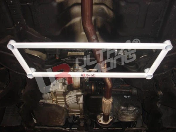 Rozpórka przednia dolna (Front Lower Brace) Ultra Racing Kia Cerato
