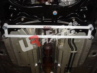 Rozpórka przednia (Front H-Brace) Ultra Racing Toyota Yaris HB/Sedan 05+