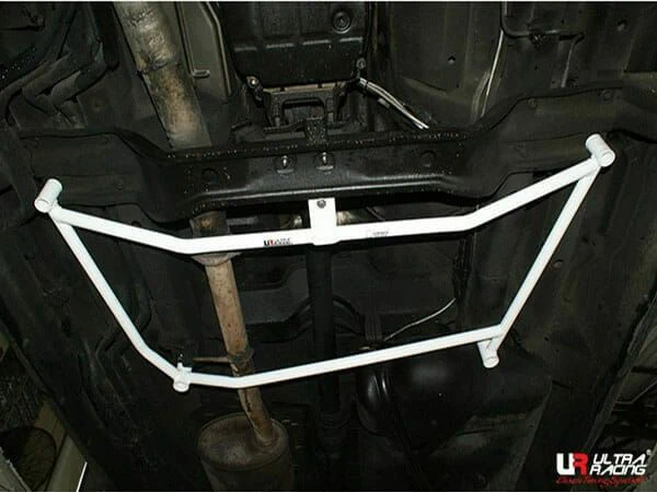 Rozpórka środkowa (Mid Lower Brace) (2602) Ultra Racing Ssangyong Rodius/Stavic 2.7D 4WD 04-12