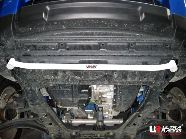 Rozpórka przednia dolna (Front Lower Tiebar) Ultra Racing Nissan X Trail 2.0 08+