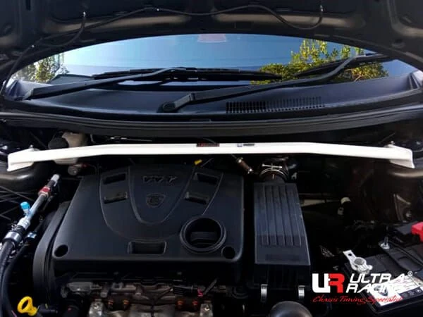 Rozpórka przednia (Front Upper Strut Bar)(3745) Ultra Racing Proton Saga (BT / MK4) 1.3 2WD 16+