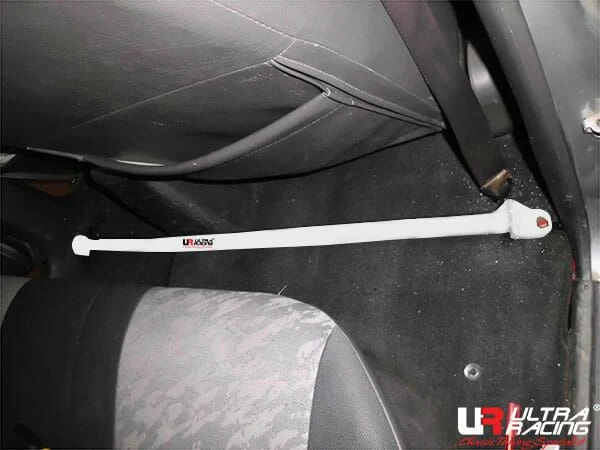 Rozpórka wewnętrzna (Room Bar) (2600) Ultra Racing Mitsubishi Storm L200 3.0 4WD 96-06