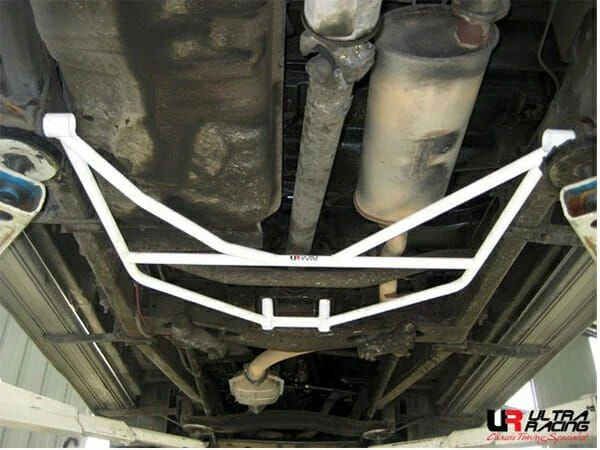 Rozpórka tylna dolna (Rear Lower Bar) (905) Ultra Racing Tata Telcoline (X2) 2.0 MT 88-07