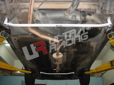Rozpórka tylna dolna (Rear Lower Tiebar) Ultra Racing Peugeot 405