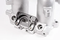 Adapter listwy wtryskowej Subaru 8 9 EJ207 2.5L EJ253 Radium Engineering