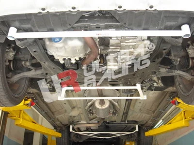 Rozpórka przednia dolna (Front Lower Tiebar) Ultra Racing Honda Stream 07+