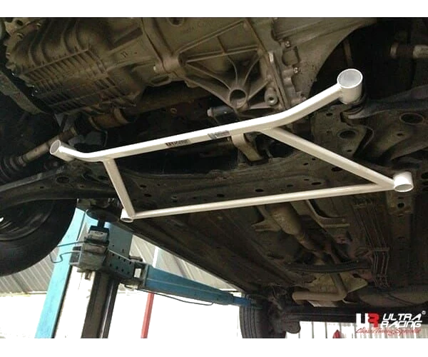 Rozpórka przednia dolna (Front Lower Brace) (3154) Ultra Racing Ford Ecosport 1.5 2WD 12+