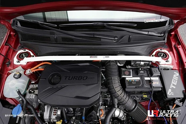 Rozpórka przednia (Front Upper Strut Bar)(4149) Ultra Racing Kia Cerato K3 (BD) 1.6T 2WD 18+