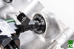 Adapter wtryskiwacza 30mm 4 cyl. Nissan SR20DET RB25DET Radium Engineering