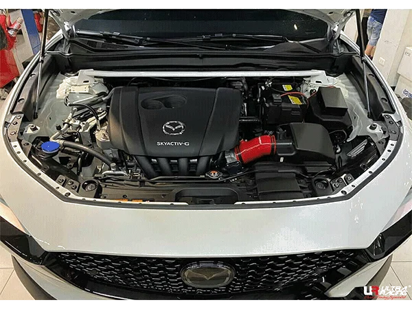 Rozpórka przednia (Front Upper Strut Bar)(4181) Ultra Racing Mazda CX-30 (DM) 2.0 2WD 19+