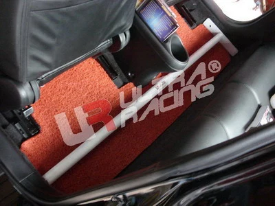 Rozpórka wewnętrzna (Room Bar) Ultra Racing Honda Civic 01-05 2/4D