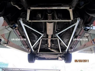 Rozpórka boczna (Side Bars) 1236 Ultra Racing Volvo 850 Turbo 4D