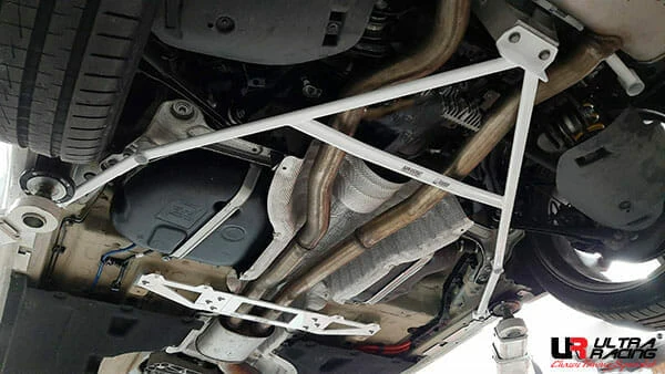 Rozpórka tylna dolna (Rear Lower Bar) (4003) Ultra Racing BMW G02 (X4) 3.0T 4WD 18+