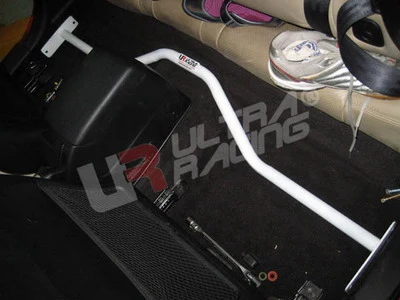Rozpórka wewnętrzna (Room Bar) Ultra Racing Hyundai Coupe 03-08