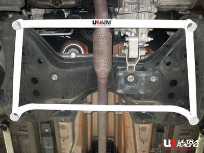 Rozpórka przednia (Front H-Brace) Ultra Racing Fiat Grande Punto 8V 1.4 06+