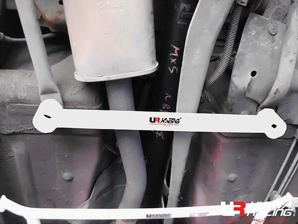 Rozpórka tylna dolna (Rear Lower Bar) (3708) Ultra Racing Mazda MX-5 (NB) 1.8 2WD 98-05