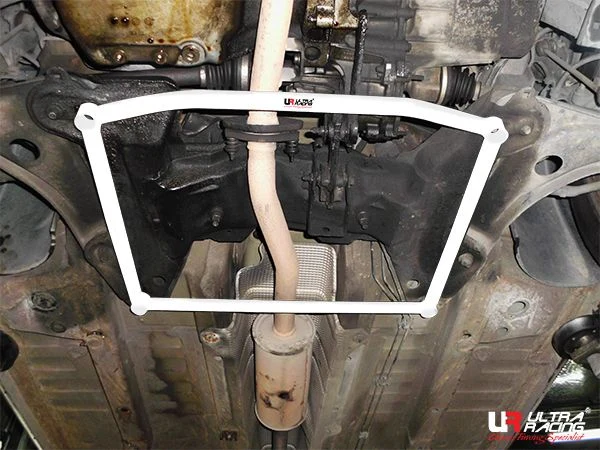 Rozpórka przednia dolna (Front Lower Brace) Ultra Racing Citroen C2/C3 1.6