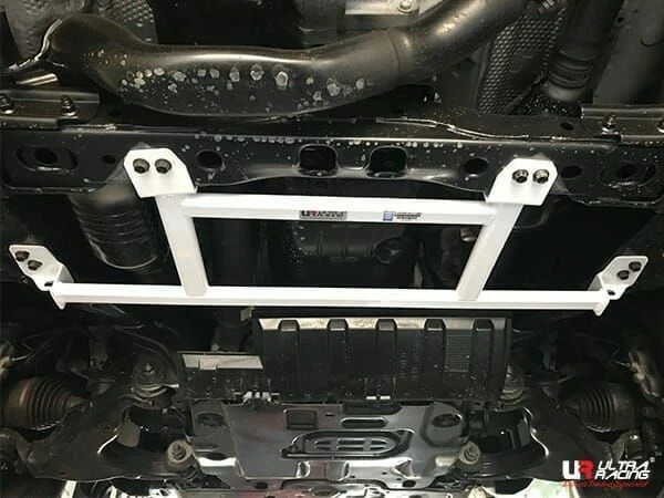 Rozpórka przednia dolna (Front Lower Brace) (3632) Ultra Racing Toyota Fj Cruiser (XJ10/GSJ10) 4.0 V6 4WD 10-17