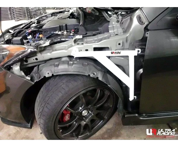 Rozpórka przedniego kielicha (Fender Brackets) Ultra Racing Mazda 3 BL 09+