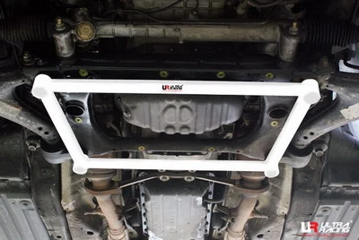 Rozpórka przednia dolna (Front Lower Brace) Ultra Racing Lexus LS 430 00-06