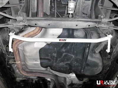 Rozpórka tylna dolna (Rear Lower Bar) 1517 Ultra Racing Ford Mondeo MK4 2.0/2.3 07-13