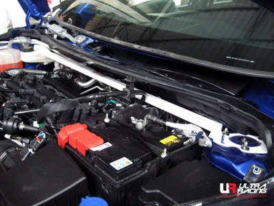 Rozpórka przednia (Front Upper Strut Bar)RHD Ultra Racing Ford Fiesta MK6/7 1.6 08+