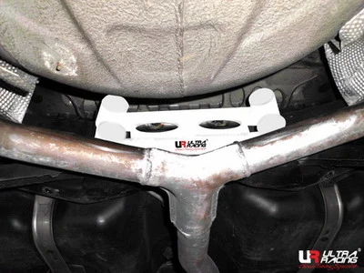 Rozpórka tylna dolna (Rear Lower Brace) Ultra Racing Mini Cooper S R56 /Clubman