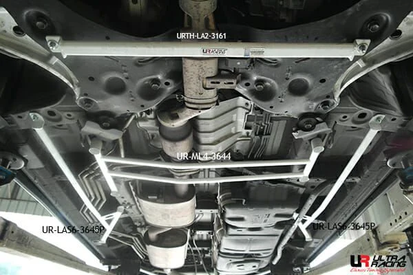Rozpórka przednia (Front Upper Strut Bar)(3645P) Ultra Racing Nissan Elgrand (E52) 3.5 V6 2WD 10+
