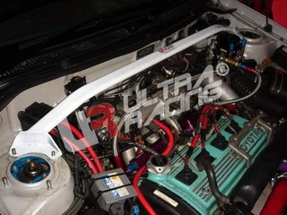 Rozpórka przednia (Front Upper Strut Bar)Ultra Racing Toyota Starlet EP80/82/90/91