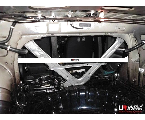 Rozpórka tylna górna (Rear Upper Strut Bar) Ultra Racing Nissan Almera 1.5 11+