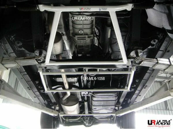 Rozpórka środkowa (Mid Lower Brace) (2308) Ultra Racing Ssangyong Actyon Sport 2.0D 4WD 06-18