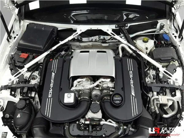 Rozpórka przednia (Front Upper Strut Bar)(3416P) Ultra Racing Mercedes C205/C250/C300 (Coupe) 2.0T 15-21/S205 C63 S 4.0TT 14-21 2WD