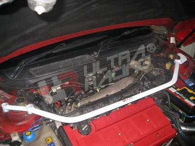 Rozpórka przednia (Front Upper Strut Bar)Ultra Racing Fiat Coupe 20V