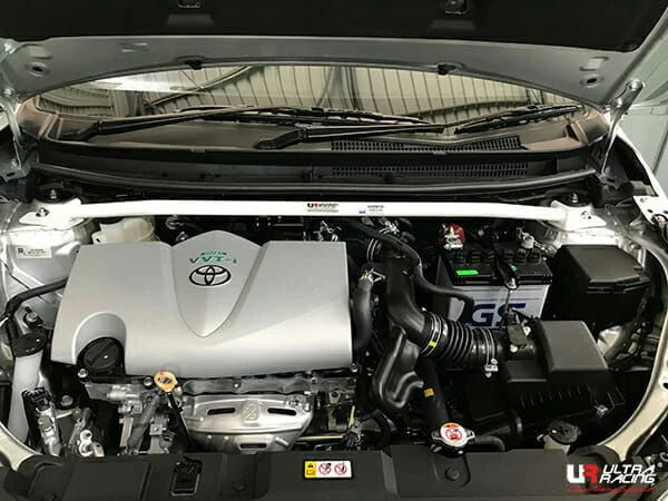 Rozpórka przednia (Front Upper Strut Bar)(3749) Ultra Racing Toyota Vios 1.5 2WD 16+