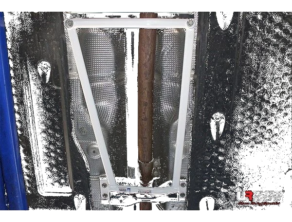 Rozpórka środkowa (Mid Lower Brace) Ultra Racing Volkswagen Tiguan 07+