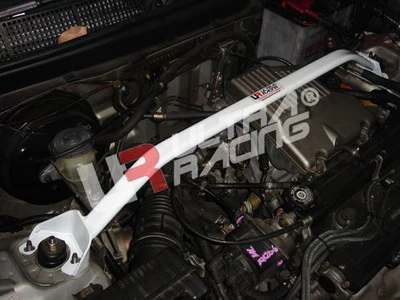Rozpórka przednia (Front Upper Strut Bar)Ultra Racing Honda CRV 99-04 Rdi